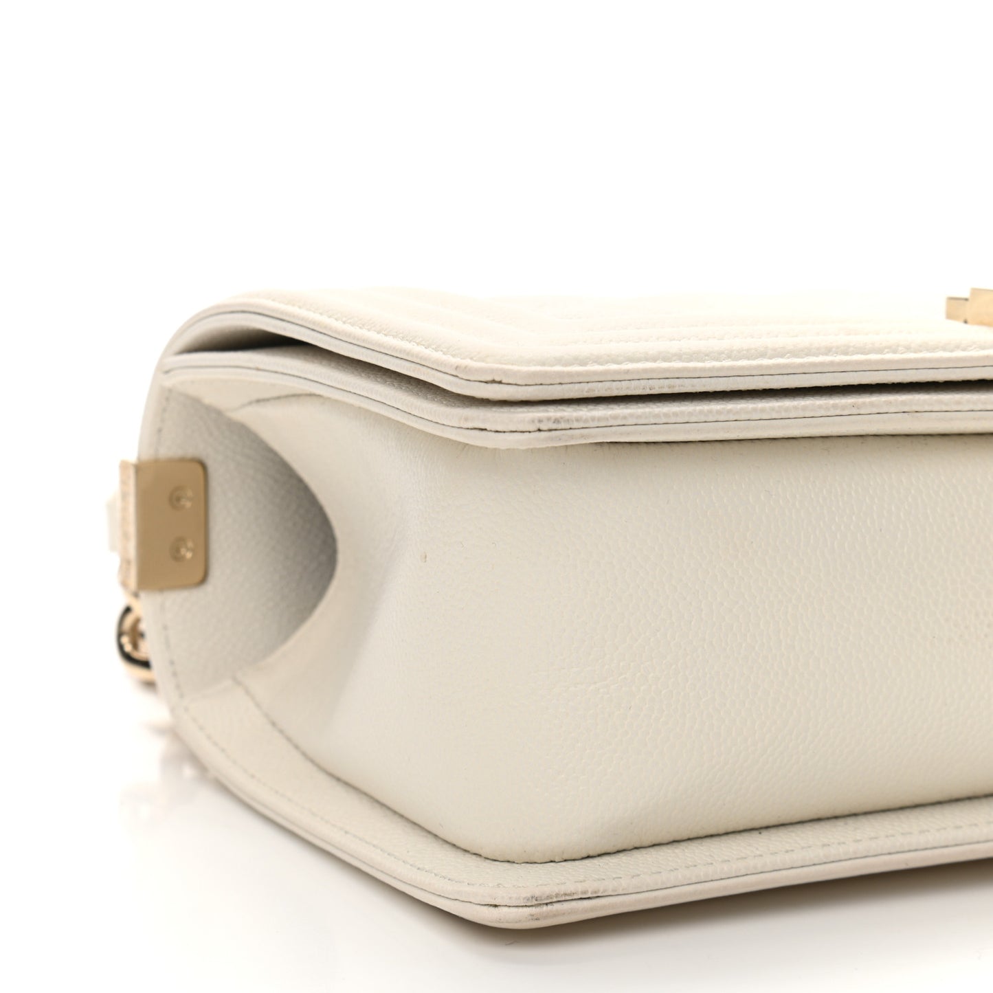 Caviar Quilted Medium Boy Flap White