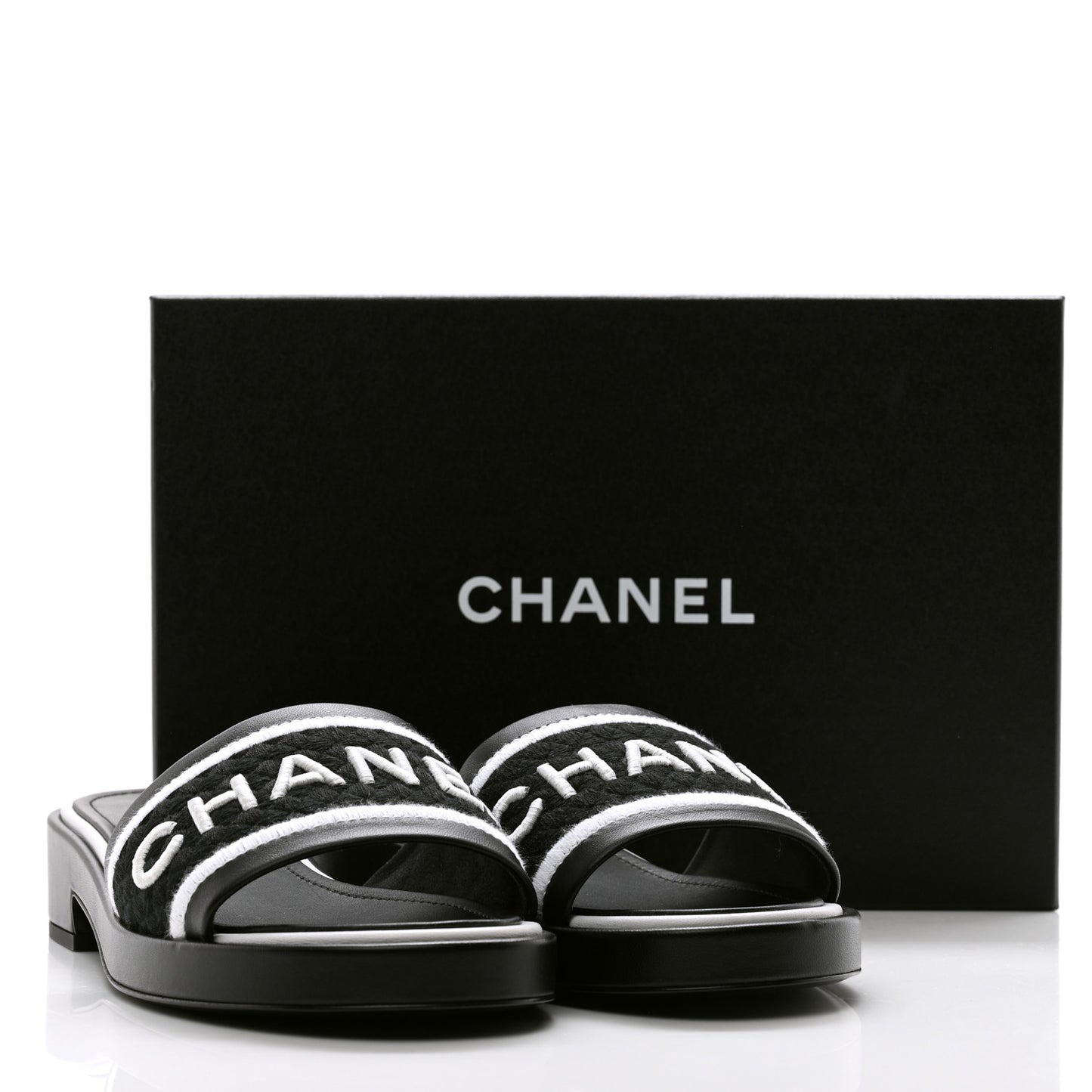 Lambskin Embroidered CC Mule Sandal 41 Black White