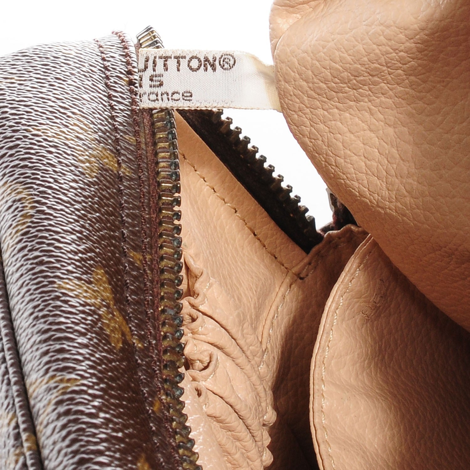 Louis Vuitton Monogram Trousse Toilette 28 7 of 8