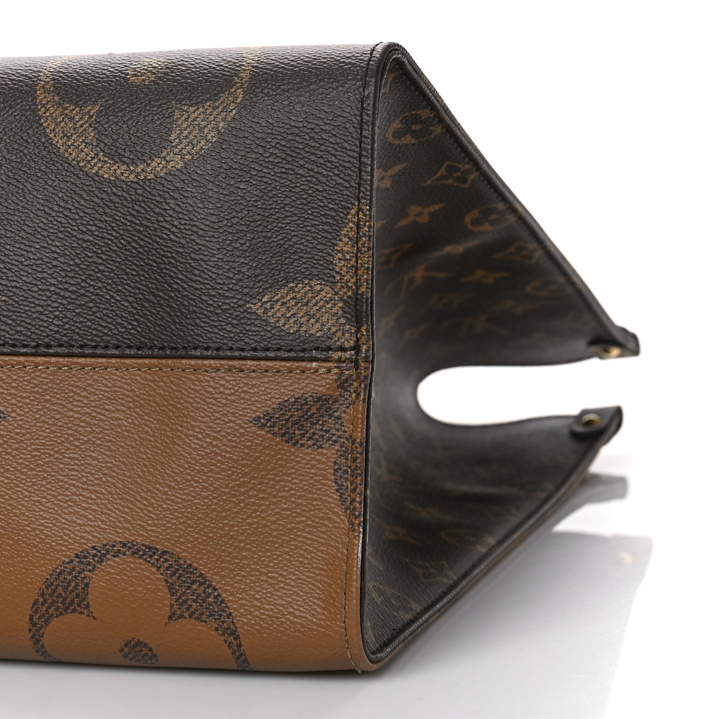 Reverse Monogram Giant Onthego GM