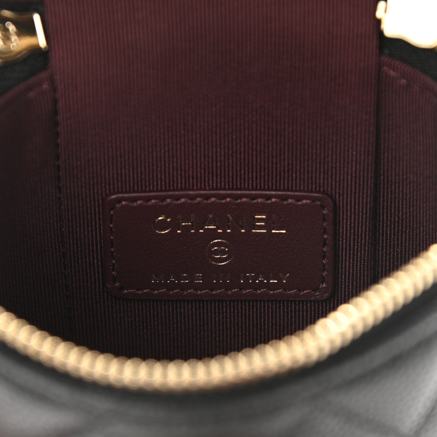 Caviar Quilted Phone Holder With Chain Black