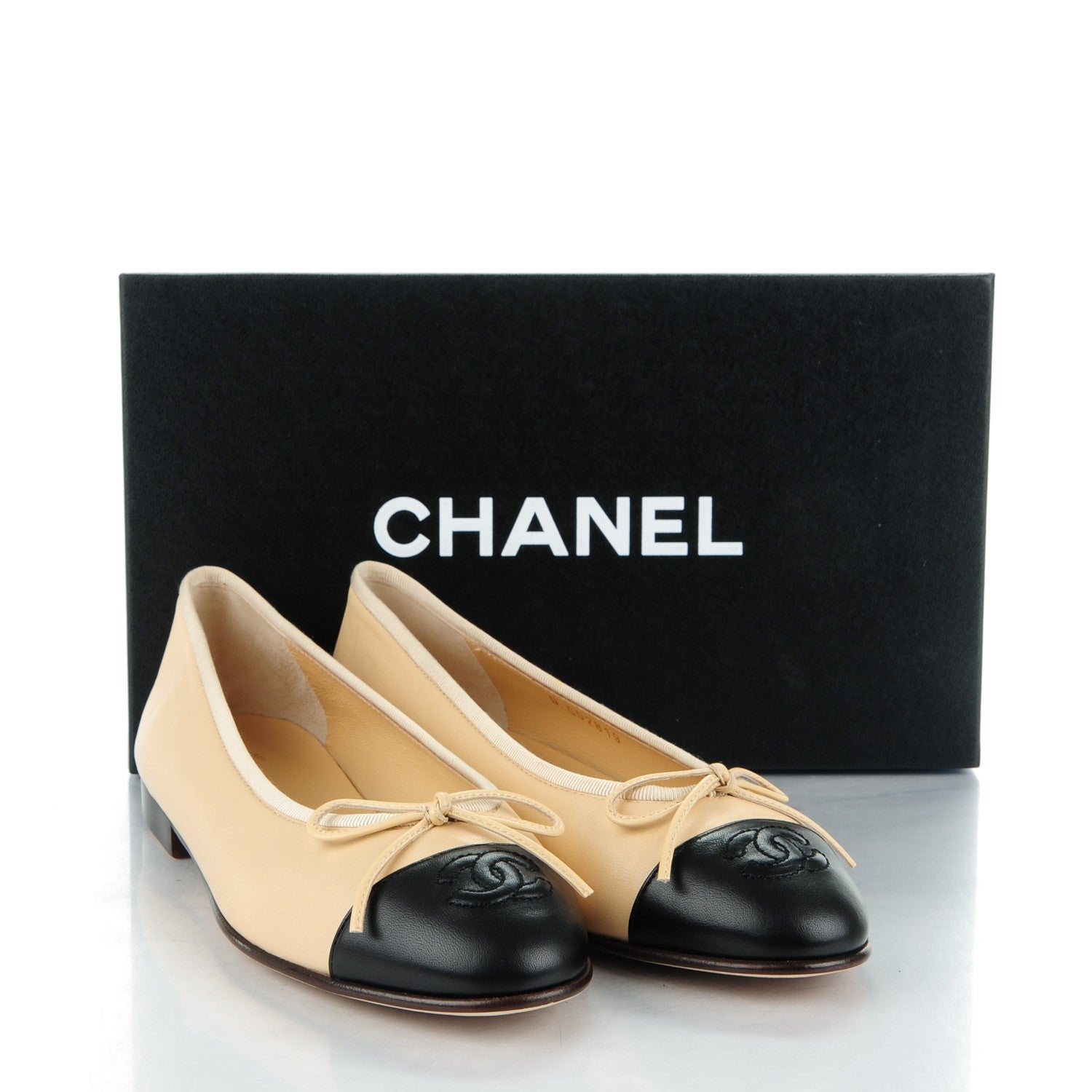 Chanel Lambskin Cap Toe Ballerina Flats 37 Beige Black 9 of 9