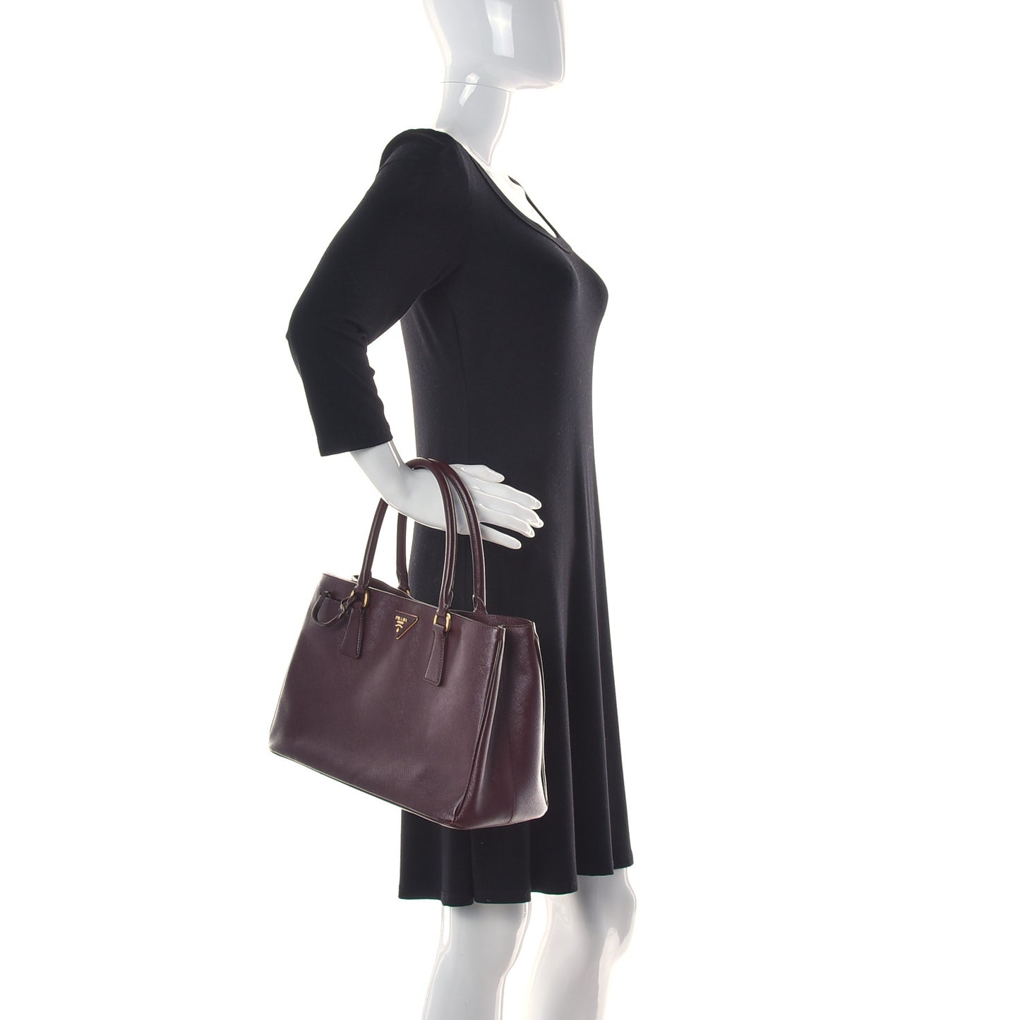 Saffiano Lux Medium Tote Bordeaux