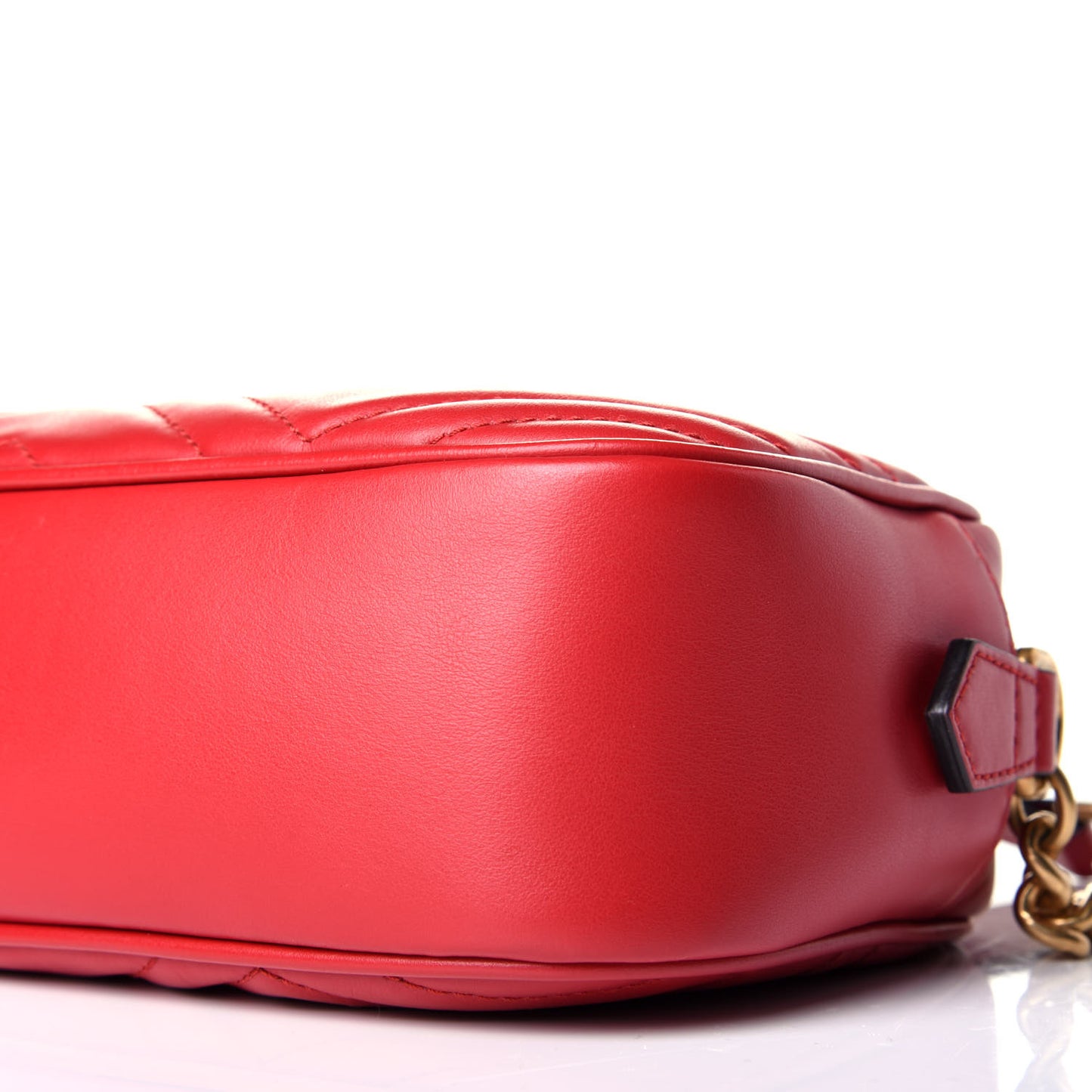 Calfskin Matelasse Small GG Marmont Chain Shoulder Bag Hibiscus Red