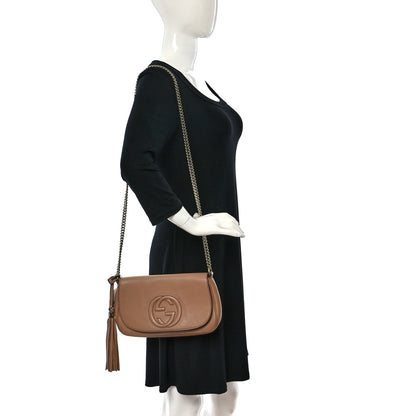 Gucci Pebbled Calfskin Medium Soho Flap Crossbody Camelia 2 of 10