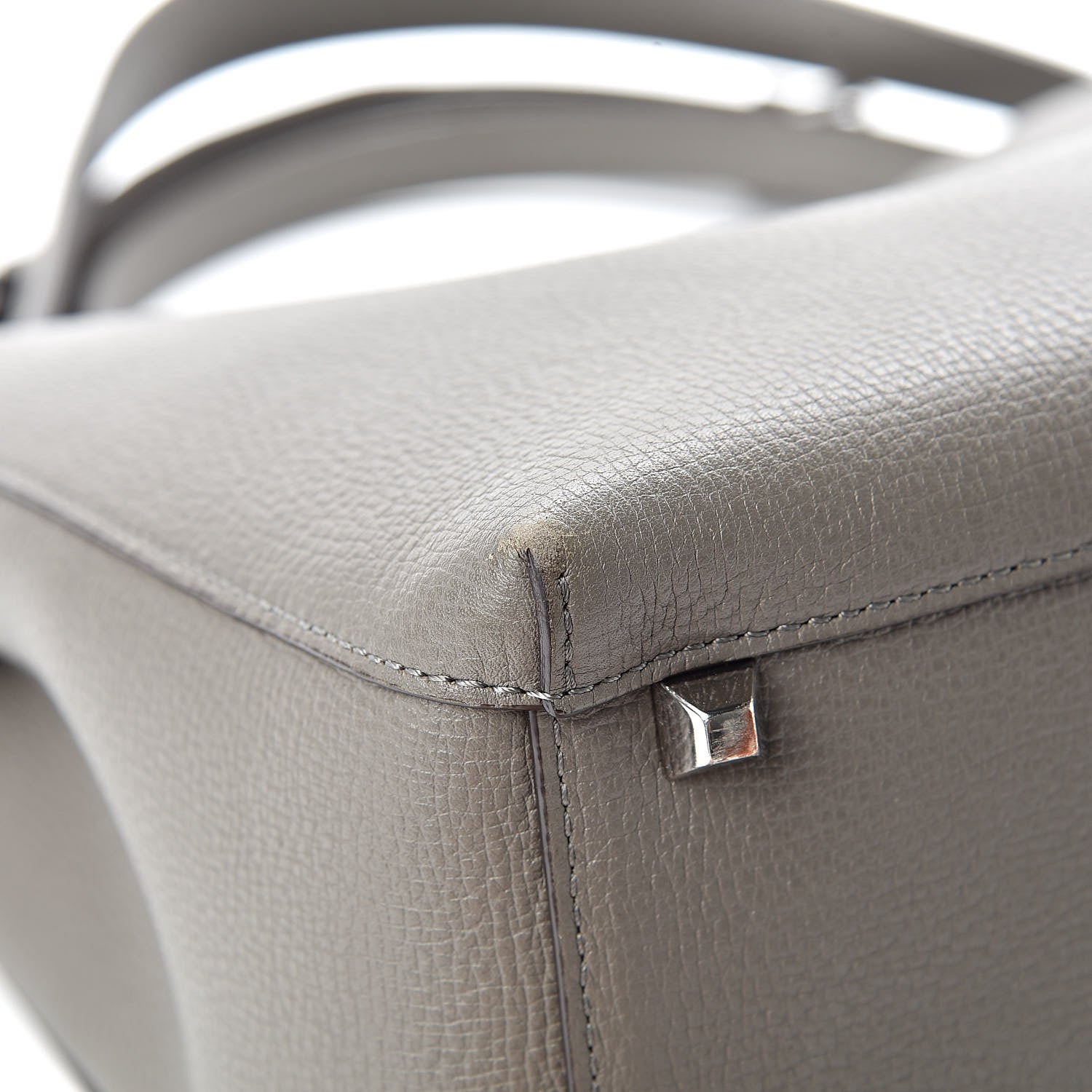 MCM ボディバッグ　シルバー Shoulder & Crossbody Bags | MCM® JP
