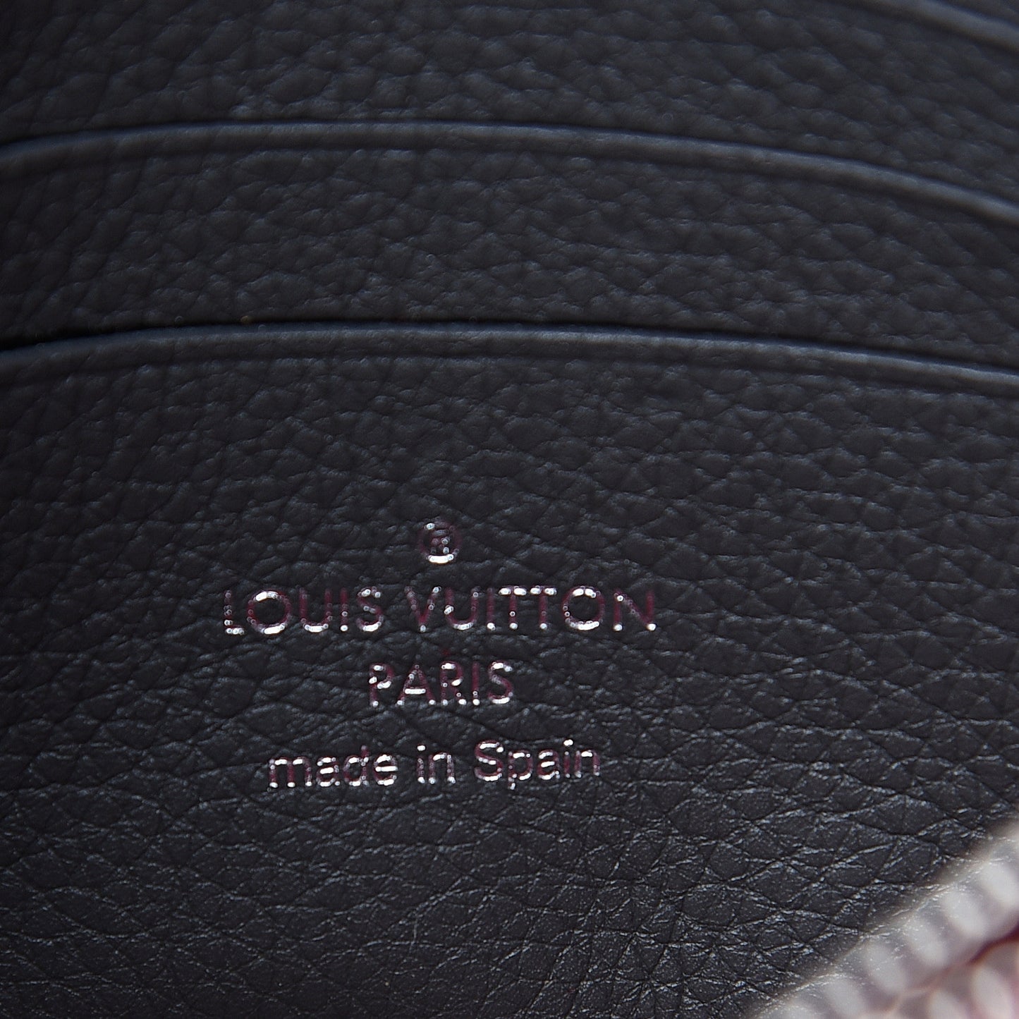 Soft Calfskin My Lockme Chain Pochette Lie De Vin Crème