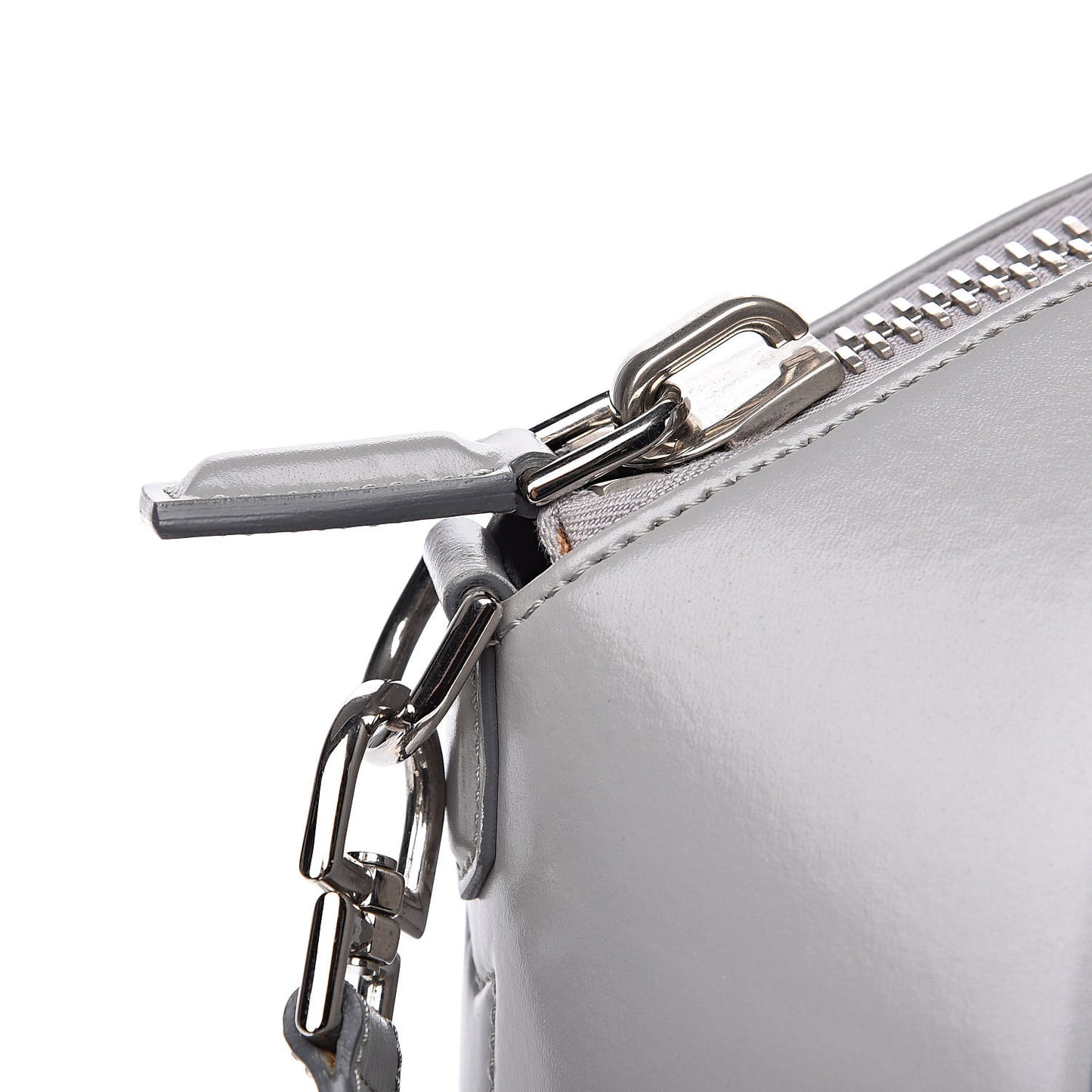 Shiny Lord Calfskin Medium Antigona Pearl Grey
