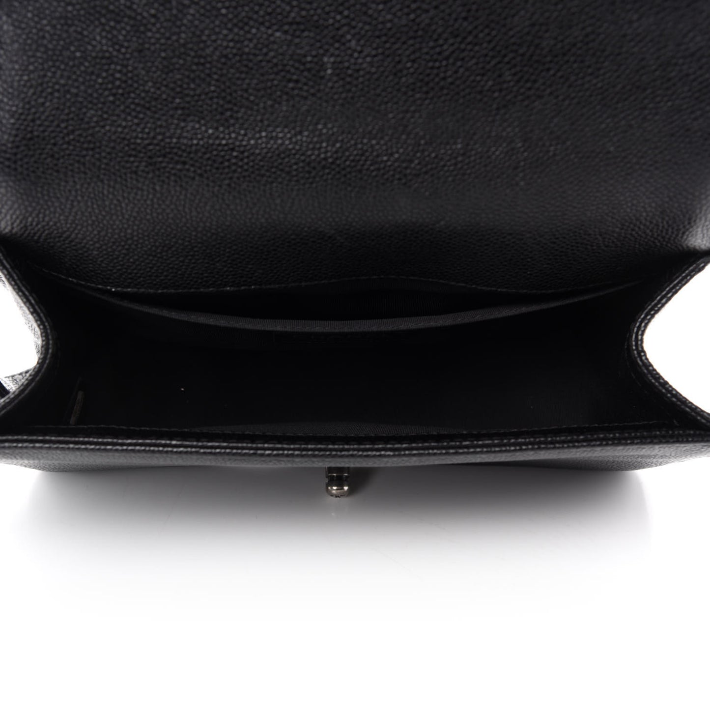 Caviar Quilted Medium Boy Flap Black