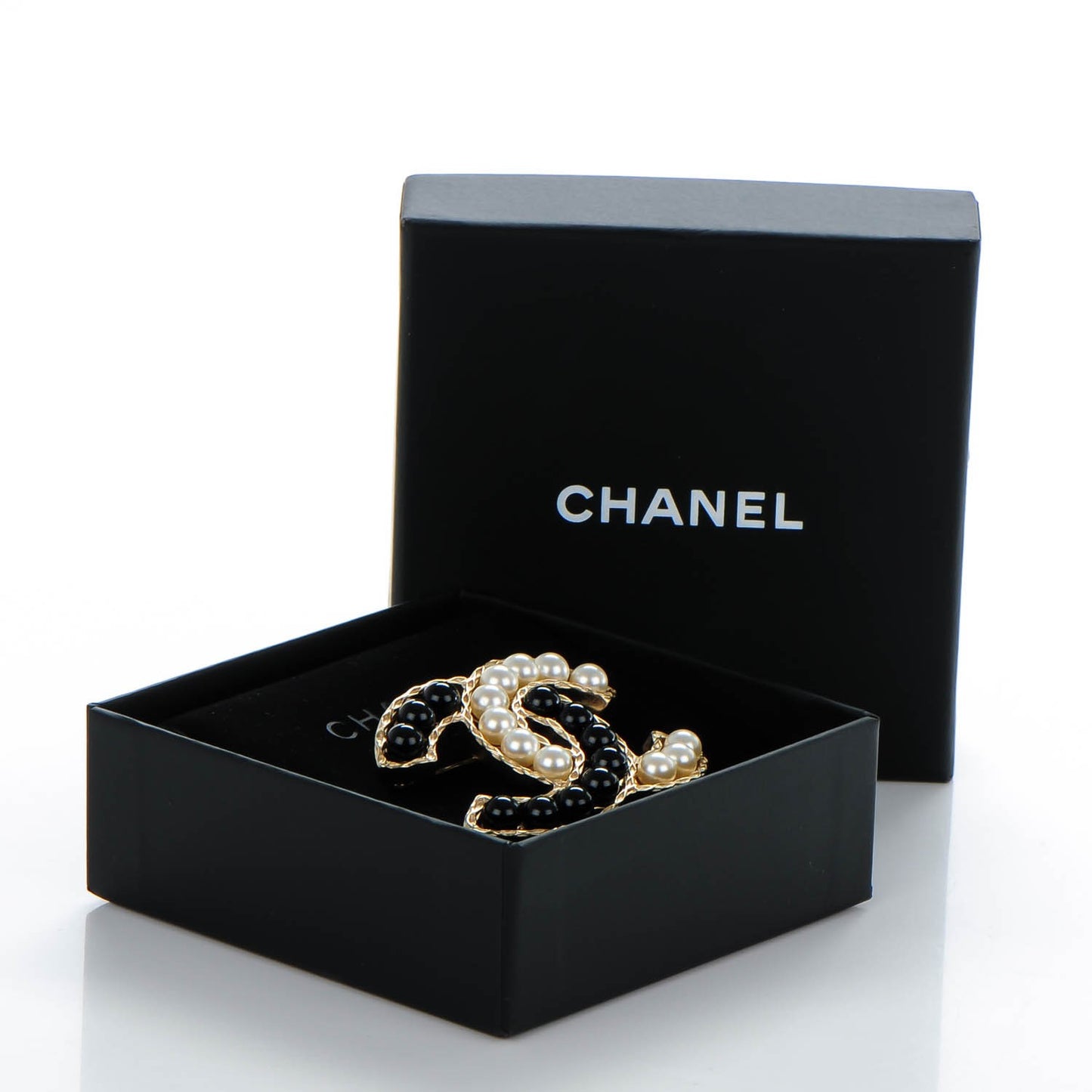 Pearl CC Brooch Gold Black