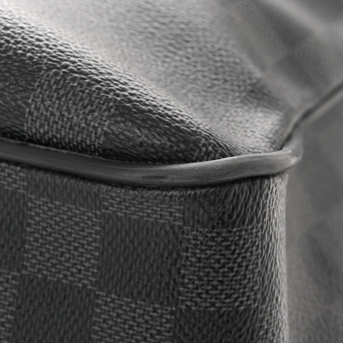 Damier Graphite Overnight