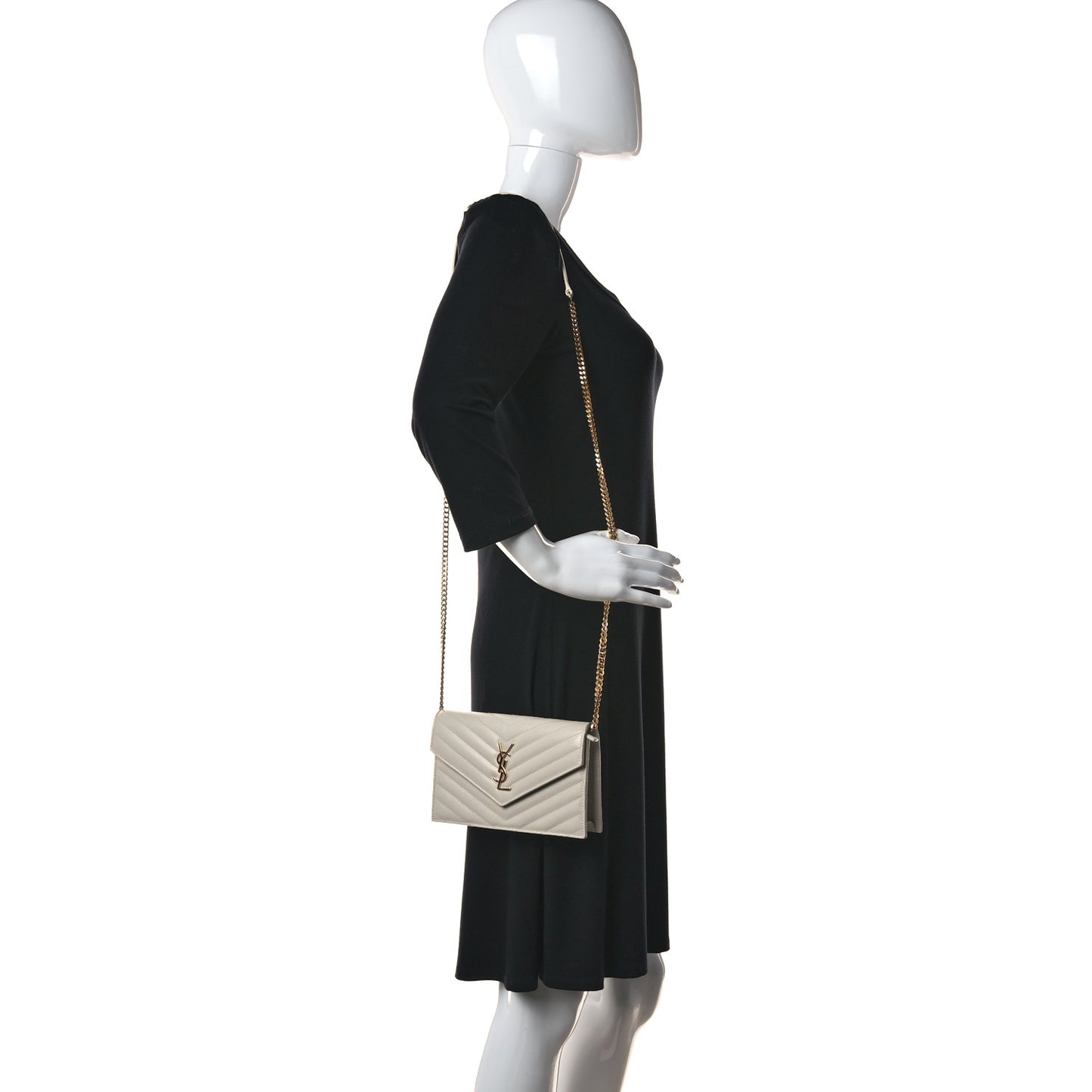 Grain De Poudre Matelasse Chevron Cassandre Envelope Chain Wallet Crema Soft