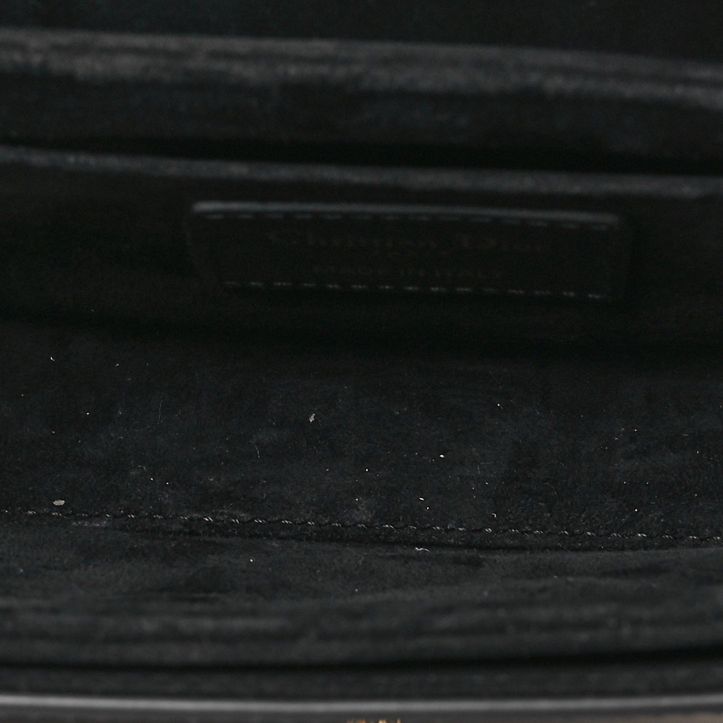 Box Calfskin 30 Montaigne Small Avenue Bag Black