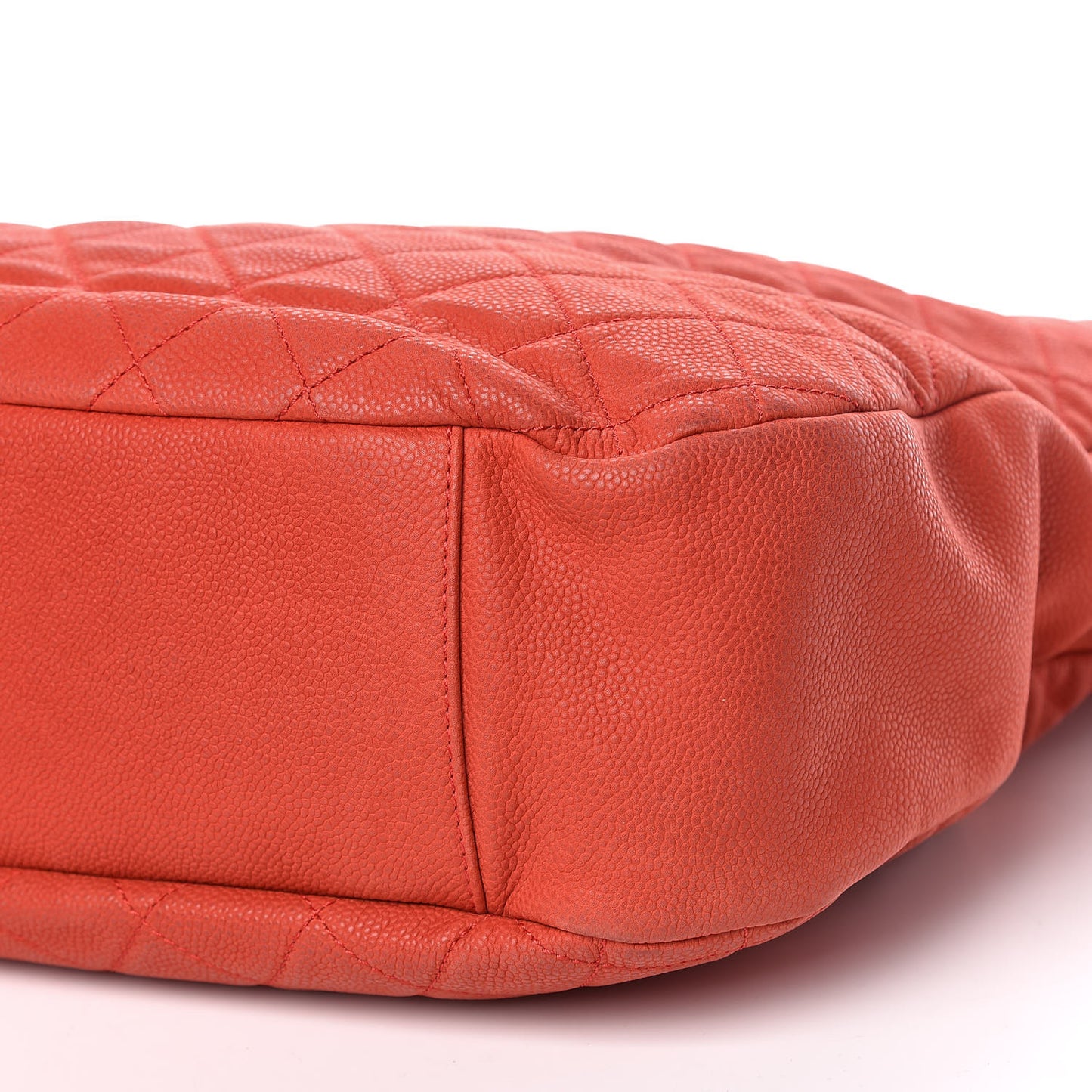 Iridescent Caviar Quilted Country Chic Hobo Red