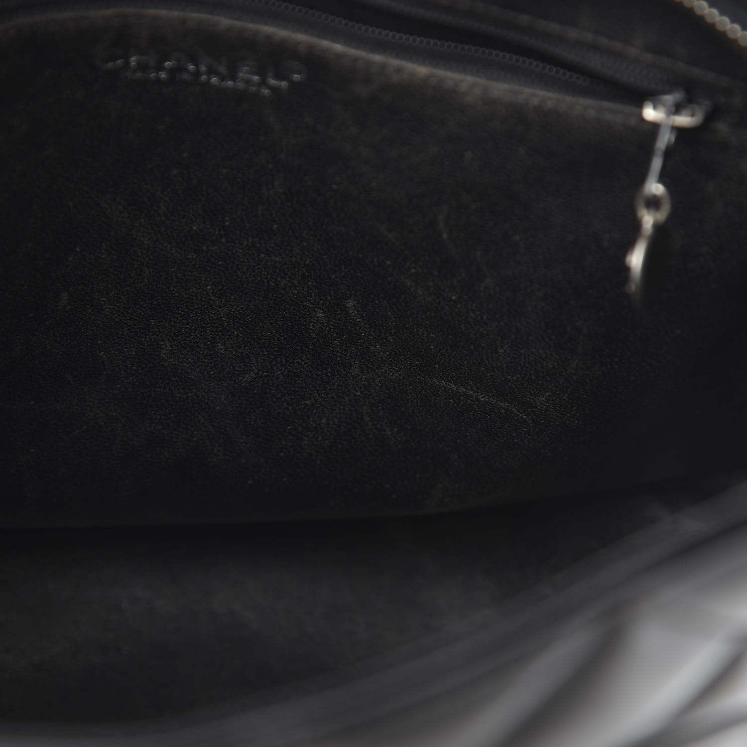 Chanel Patent Quilted Medallion Tote Black 11 of 17