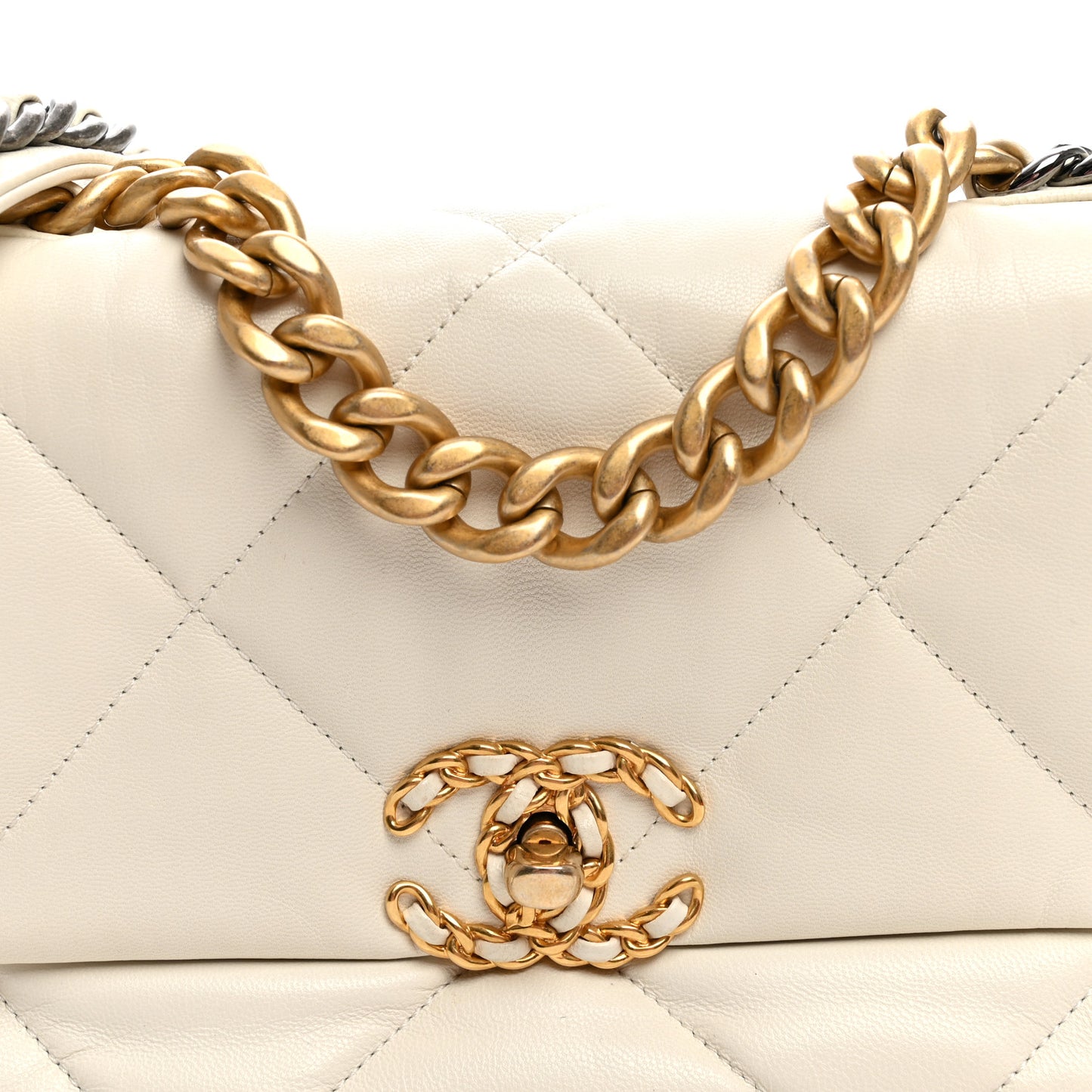 Lambskin Quilted Medium Chanel 19 Flap  White