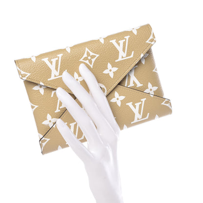Louis Vuitton Monogram Giant Medium Kirigami Pochette Insert Beige 2 of 7