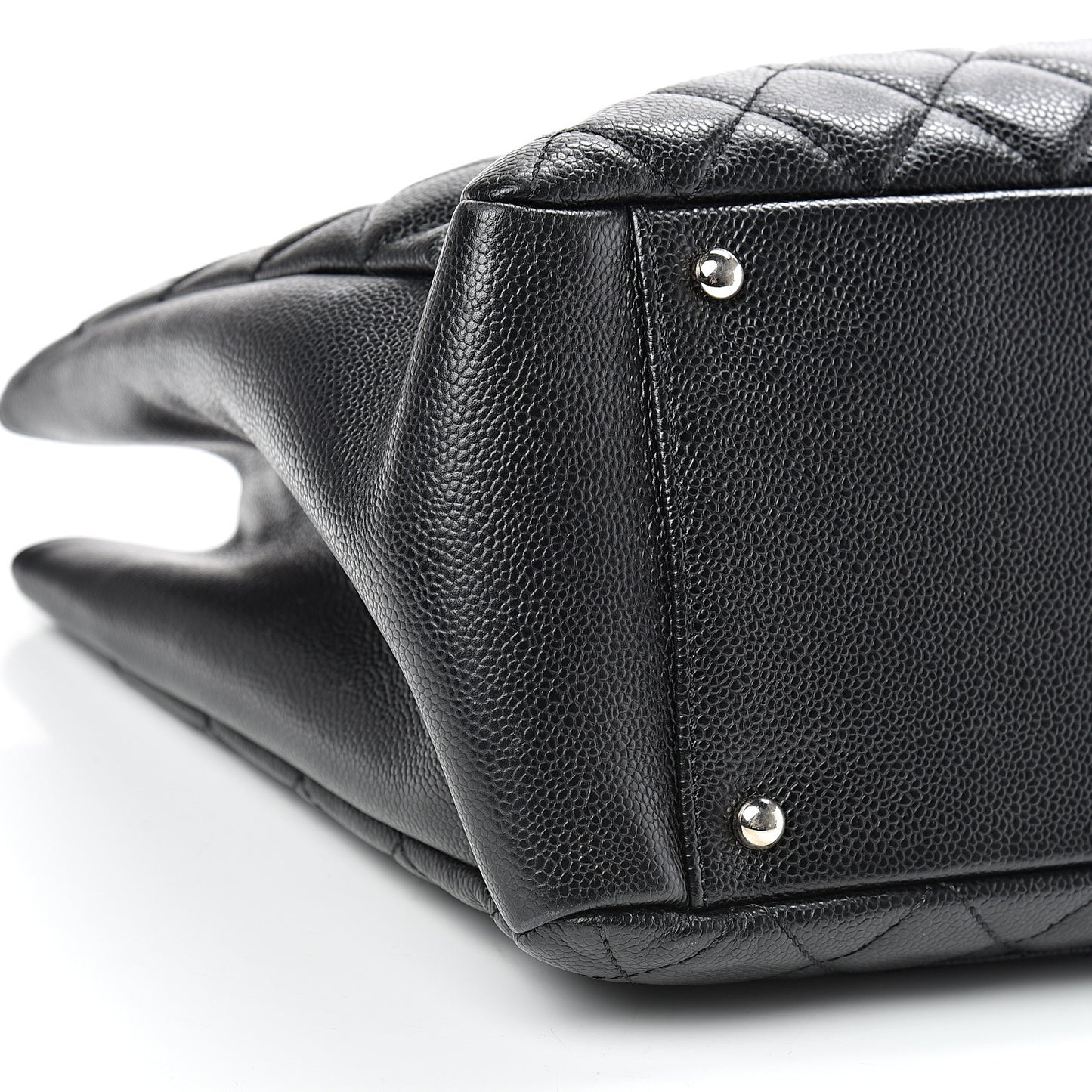 Caviar Quilted XL Grand Shopping Tote GST Black