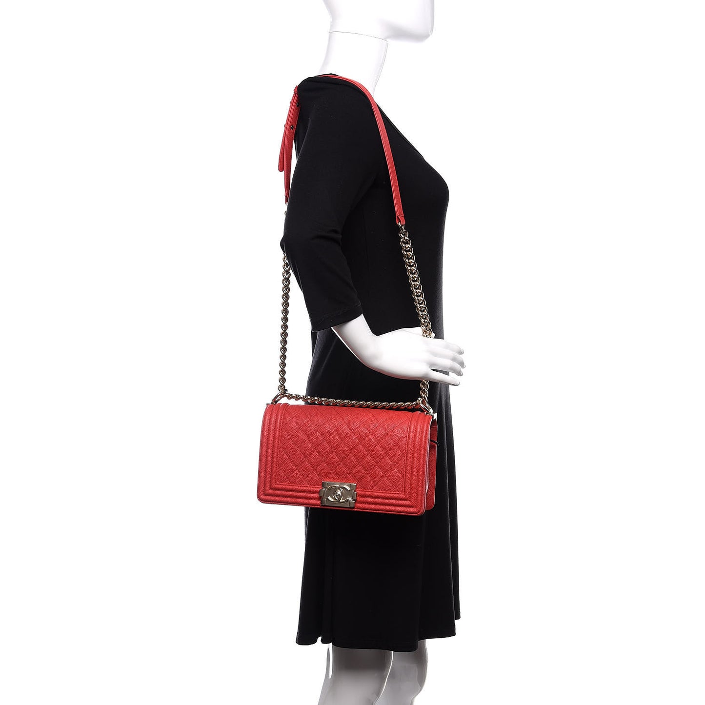 Caviar Quilted Medium Boy Flap Red