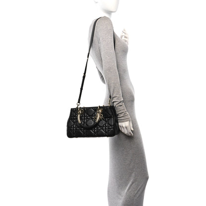 Christian Dior Calfskin Cannage Medium The Lady 95.22 Black 2 of 9