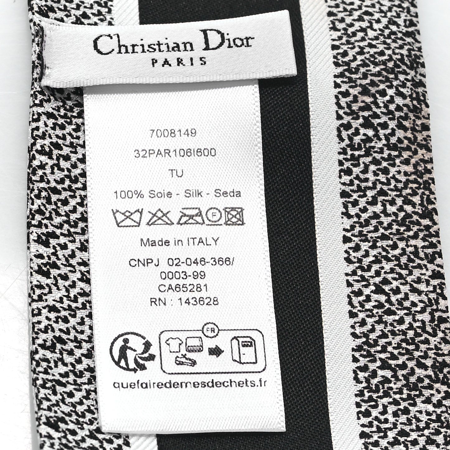 Silk Plan De Paris Mitzah Scarf White Black
