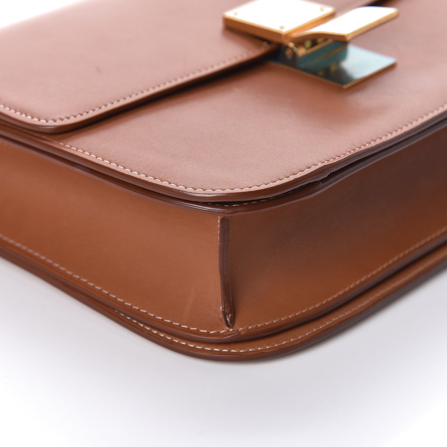 Smooth Calfskin Medium Classic Box Flap Bag Camel