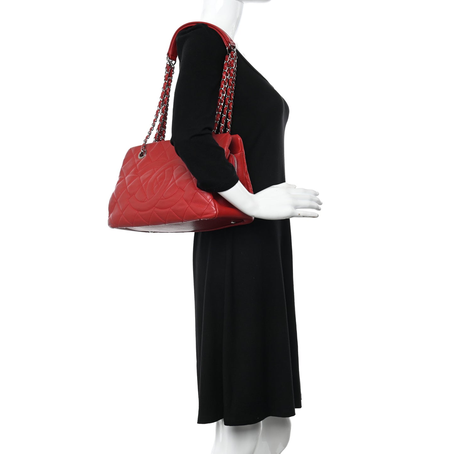 Caviar Quilted Timeless CC Soft Tote Red