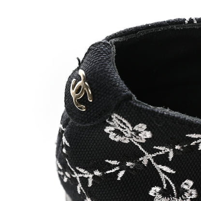 Chanel Grosgrain Floral Embroidered CC Cap Toe Ballerina Flats 37 Black White 9 of 9