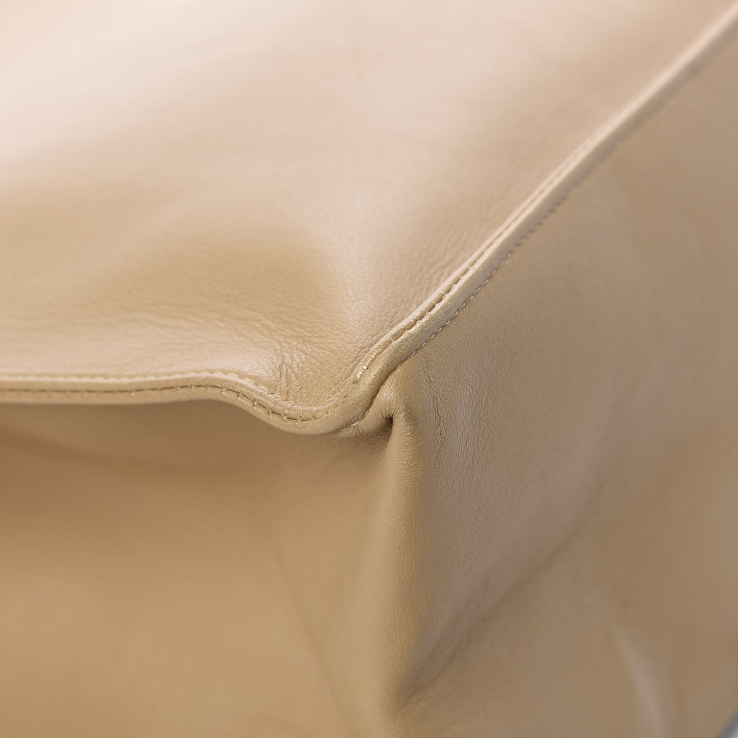 Lambskin Jumbo CC Shoulder Bag Beige