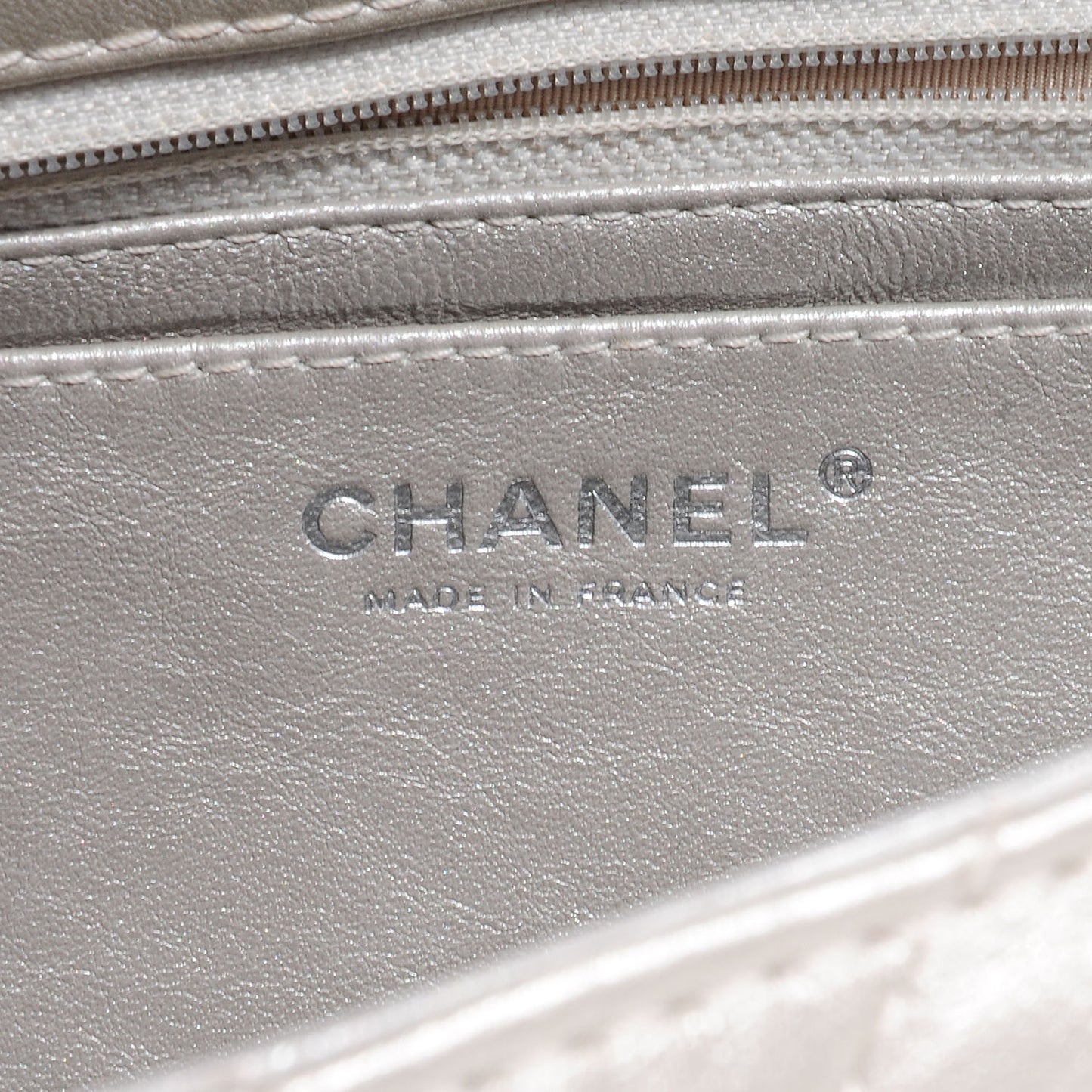 Metallic Lambskin Quilted Jumbo Single Flap Light Gold