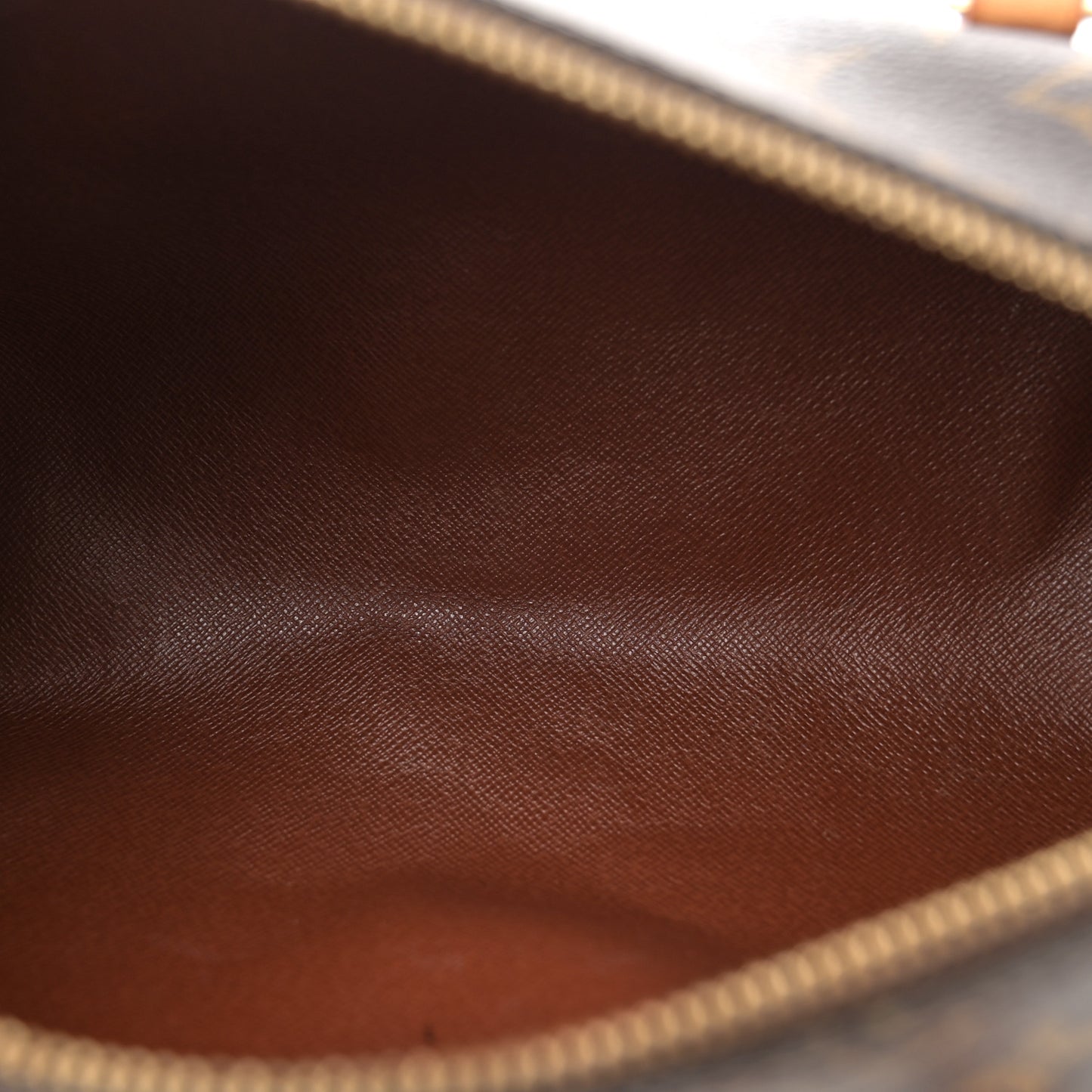 Monogram Papillon 26