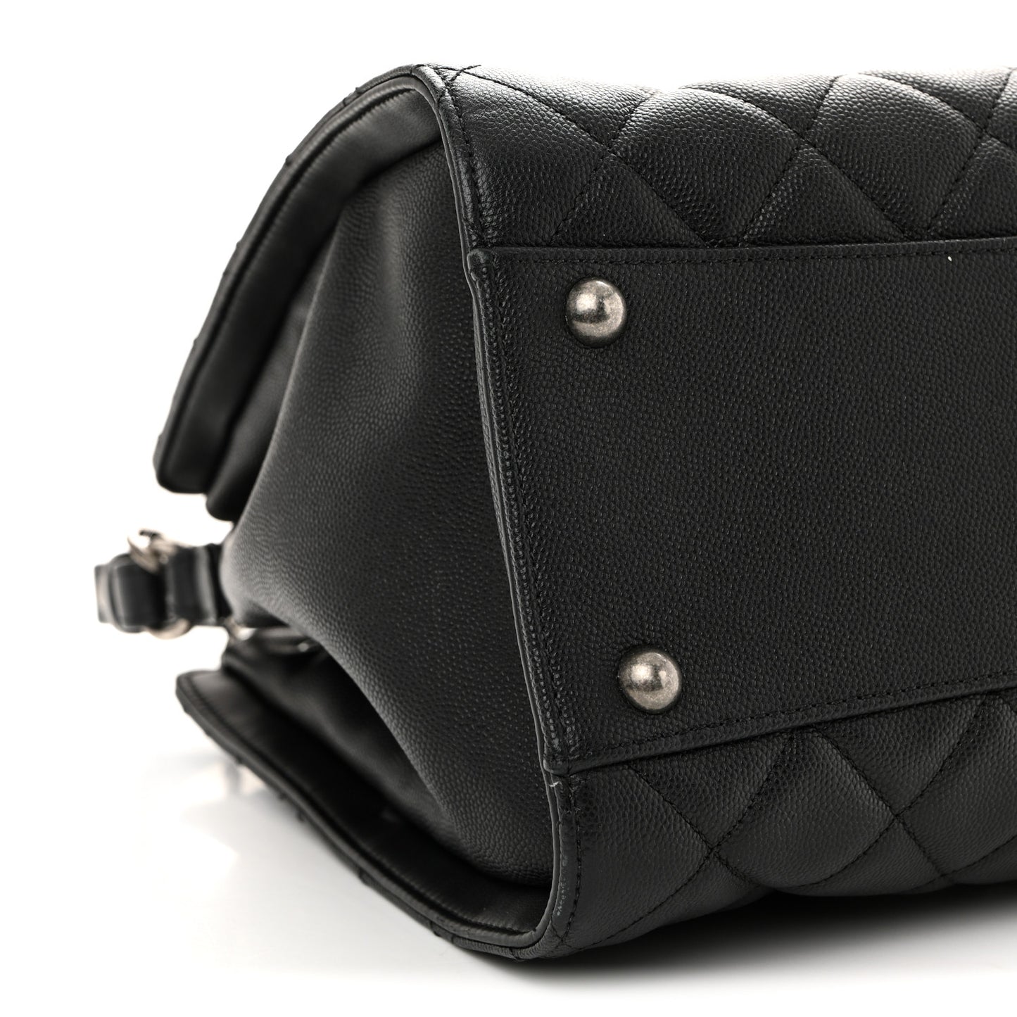 Caviar Quilted Medium CC Bucket Bag Black