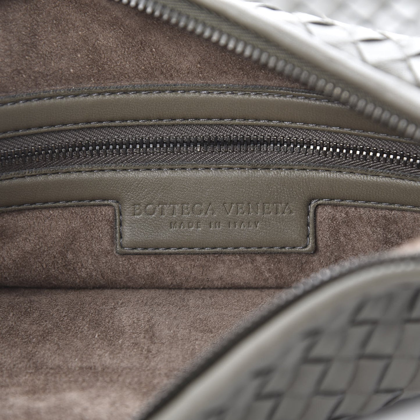 Nappa Intrecciato Large Veneta Hobo Steel