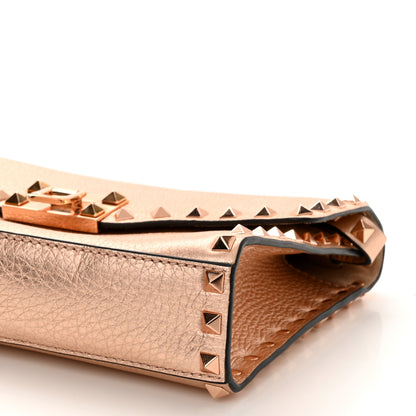 Valentino Garavani Metallic Pebbled Calfskin Medium Rockstud Flip Lock Crossbody Bag Rame 9 of 9