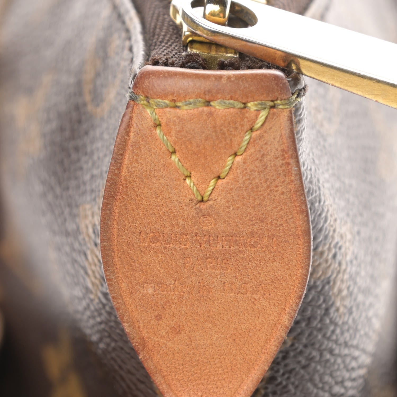 Louis Vuitton Monogram Totally PM 6 of 21