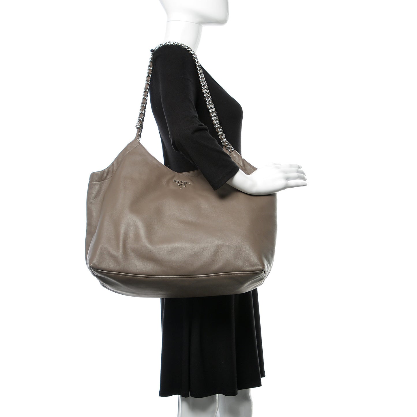 Soft Calf Chain Tote Bambu