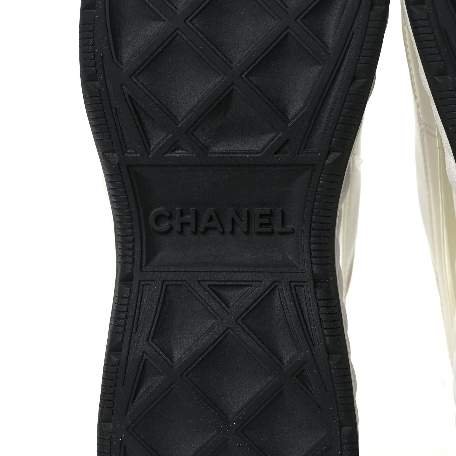 Chanel Velvet Calfskin Mixed Fibers CC Sneakers 38 Ivory Black 7 of 10