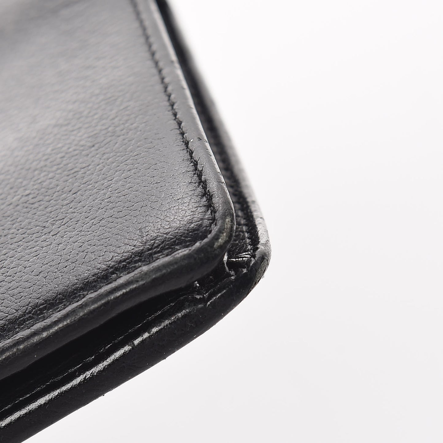 Grained Calfskin CC Button Yen Wallet Black
