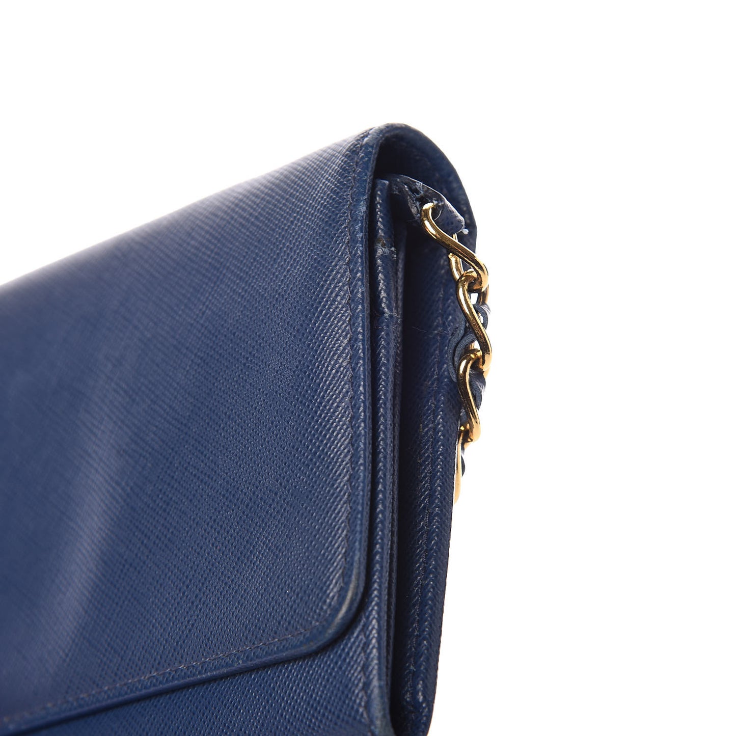 Saffiano Metal Oro Chain Wallet Bleuette