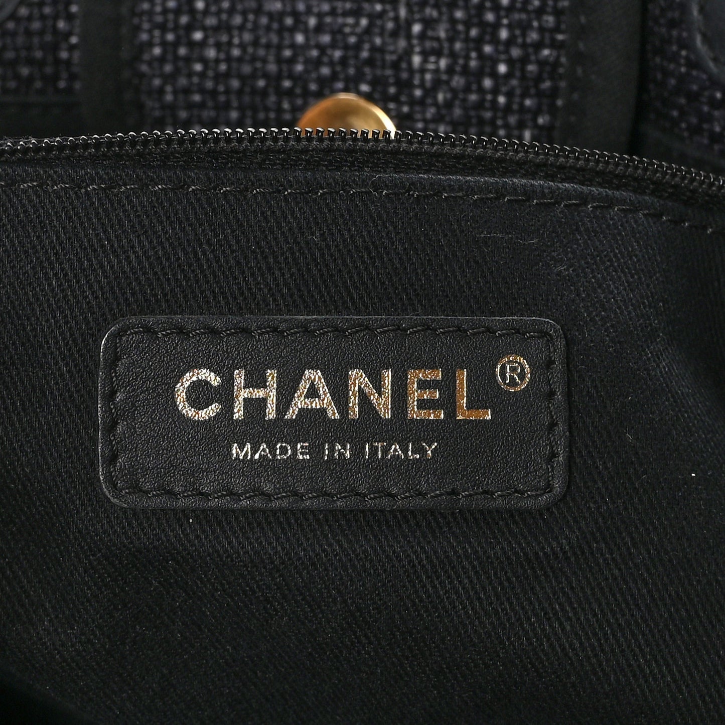 Woven Straw Raffia Medium Deauville Tote Black