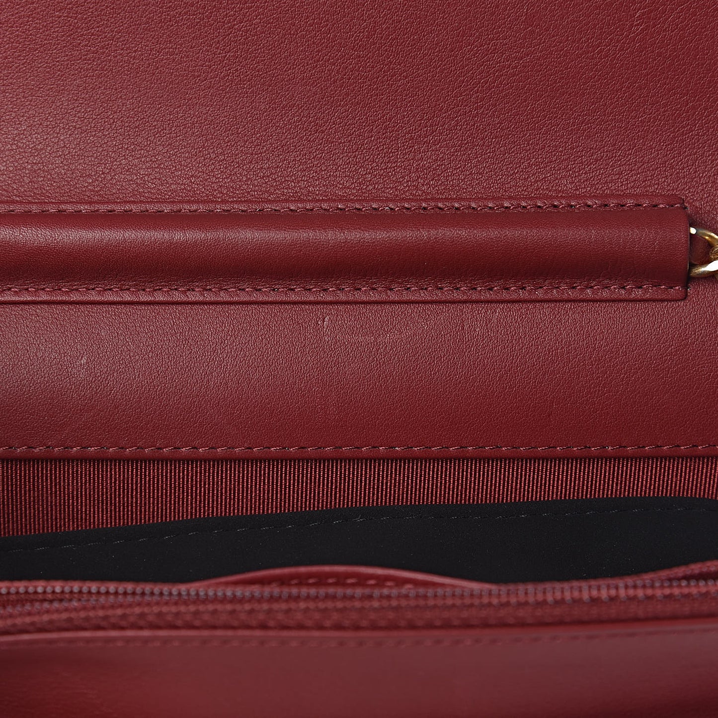 Lambskin Chevron Quilted CC Wallet On Chain WOC Red