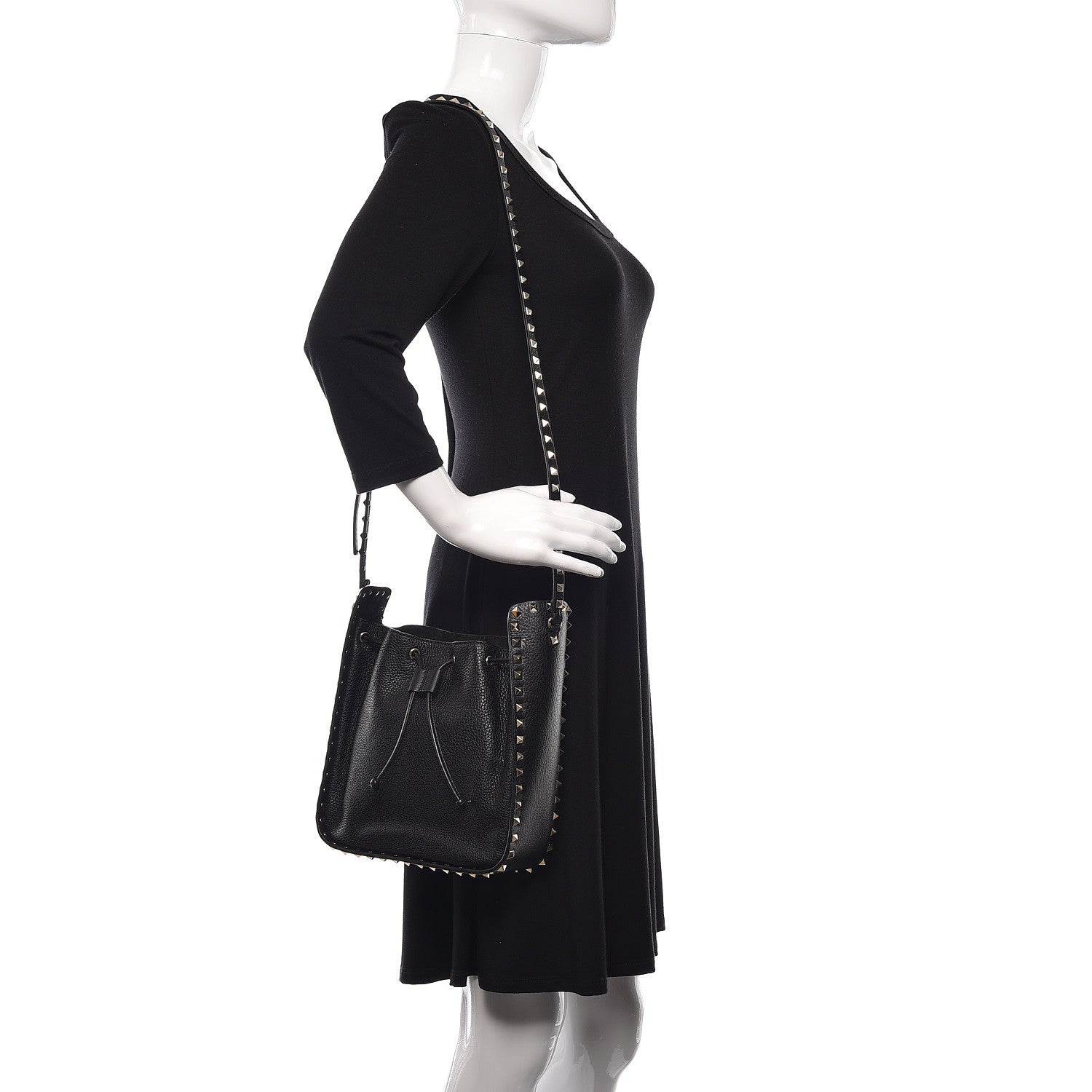 Valentino Garavani Grained Calfskin Rockstud Bucket Bag Black 2 of 12