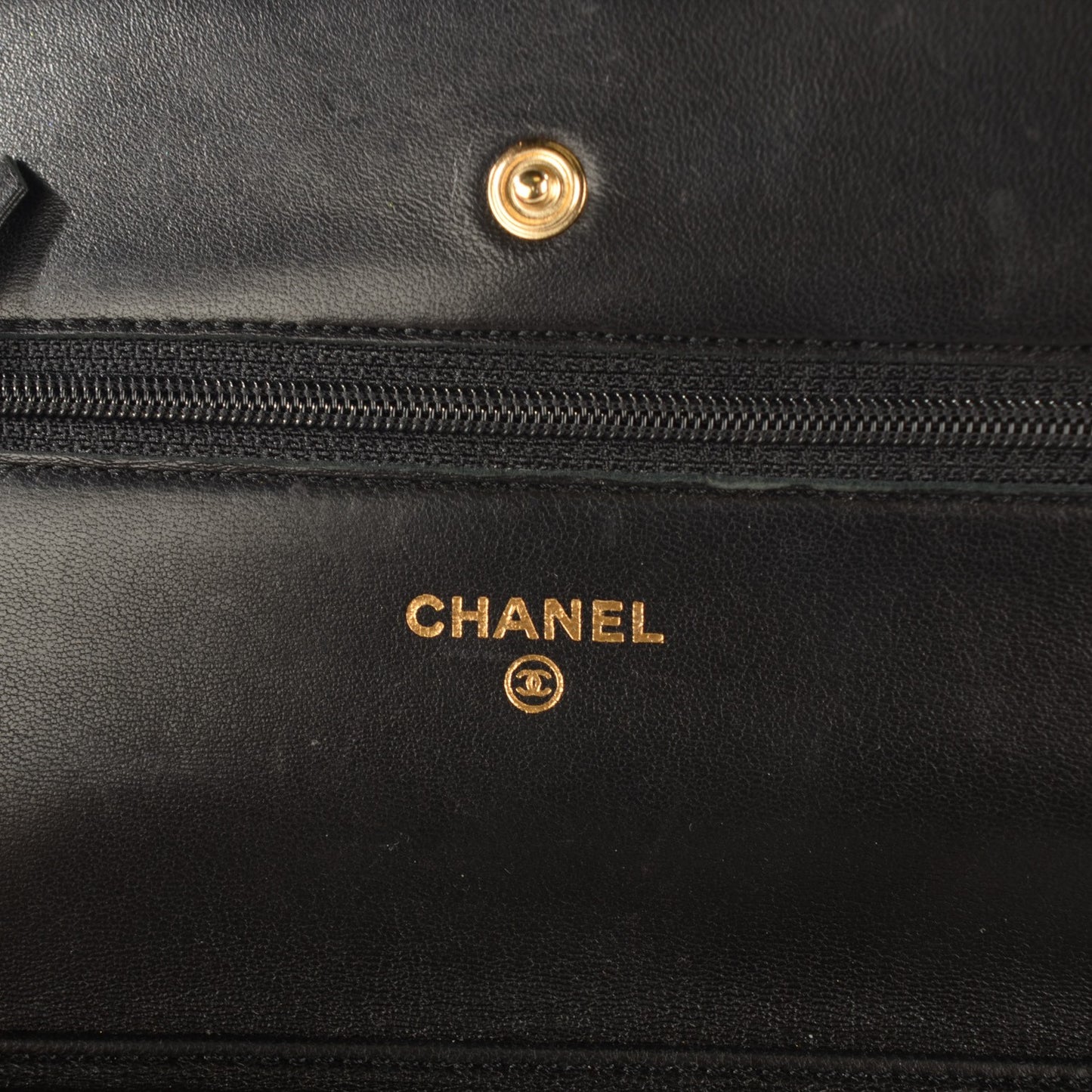 Lambskin Quilted Wallet On Chain WOC Black