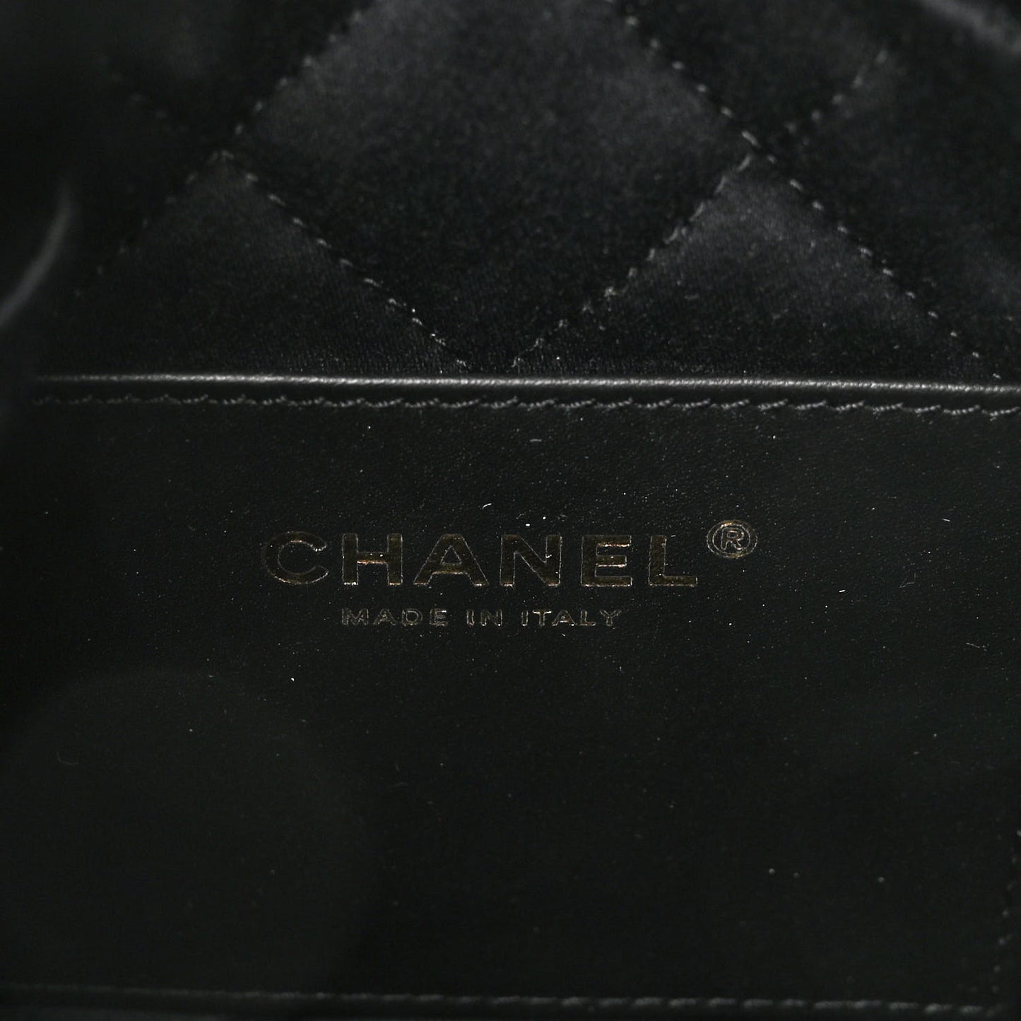 Shiny Crumpled Calfskin Quilted Pearl Mini Chanel 22 Black