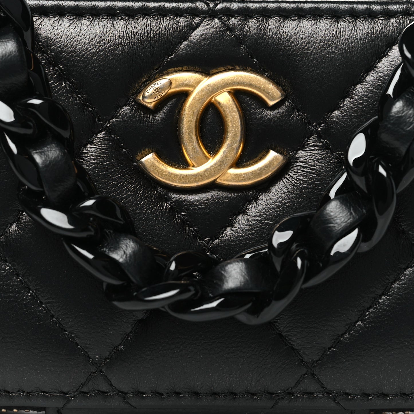 Lambskin Quilted Mini Lacquered Chain Clutch Black