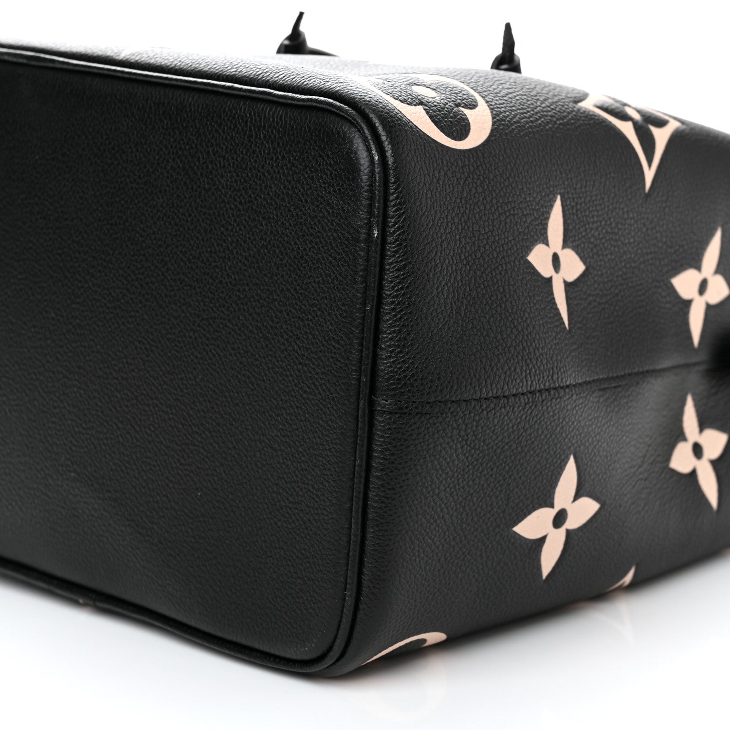 Louis Vuitton Empreinte Monogram Giant Neonoe MM Black Beige 10 of 12
