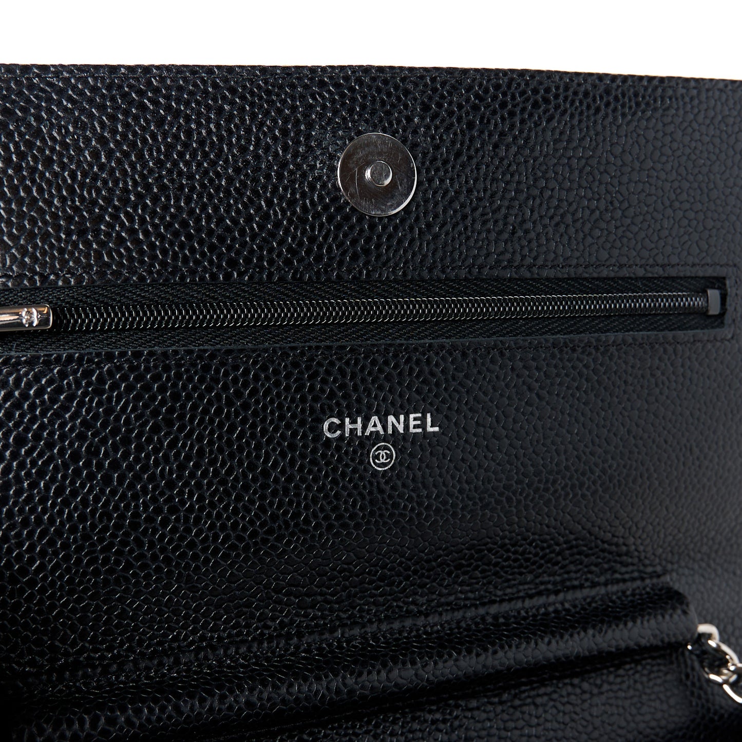 Caviar Quilted Wallet on Chain WOC Black