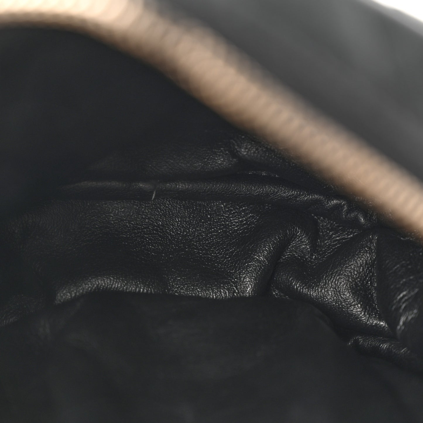 Nubuck Iridescent Calfskin Quilted Reissue Camera Case Black