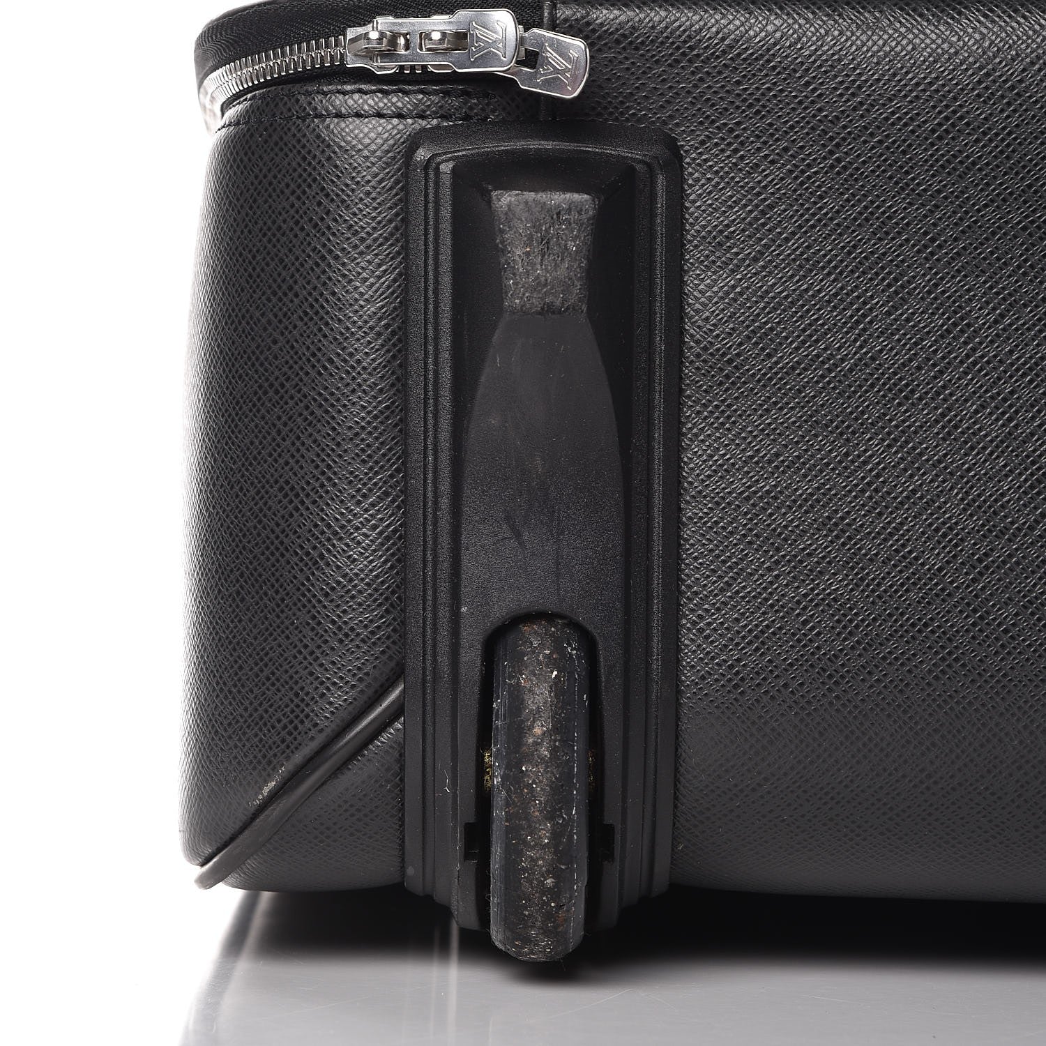 Louis Vuitton Taiga Pegase 45 Ardoise 10 of 15
