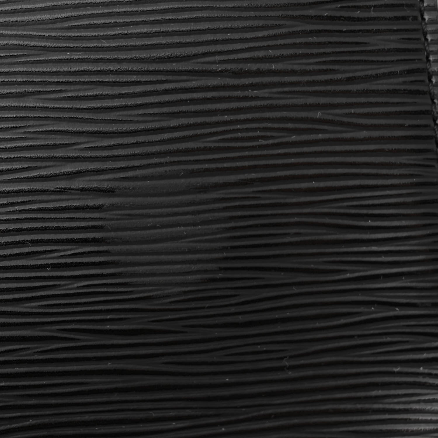 Louis Vuitton Epi Cluny MM Black 11 of 14